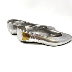 Vintage 1980's Joan & David Silver Point Toe Wedge Heel Size 7.5 Floral Applique